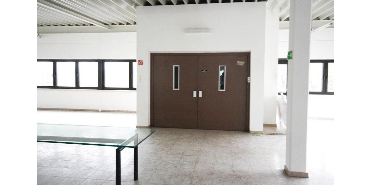 Gewerbeobjekt Villingen-Schwenningen Schwenningen - 133&euro; | Angebot:9537667