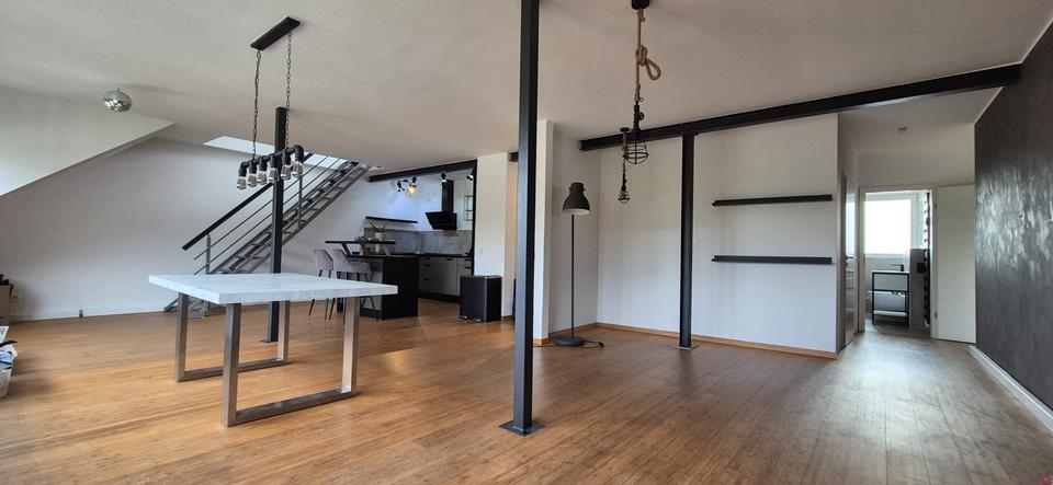 Maisonettenwohnung Krefeld Gellep-Stratum - 3.5 Zimmer, 125 m&sup2;, 1.355&euro; | Angebot:26456160