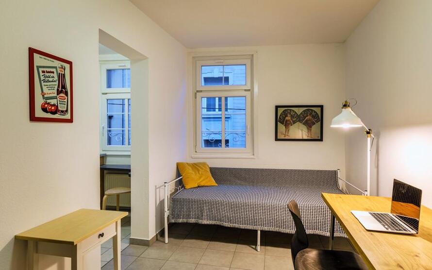 1-Zimmerwohnung mit Internet, Küche, Essplatz, DuscheWc, Waschmaschine