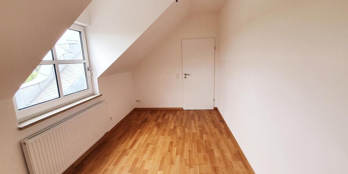 Exklusive 4-Zimmer-Wohnung - mit Einbauküche- hochwertig ausgestattet! - Maisonettenwohnung Chemnitz Kapellenberg | Angebot:26931497