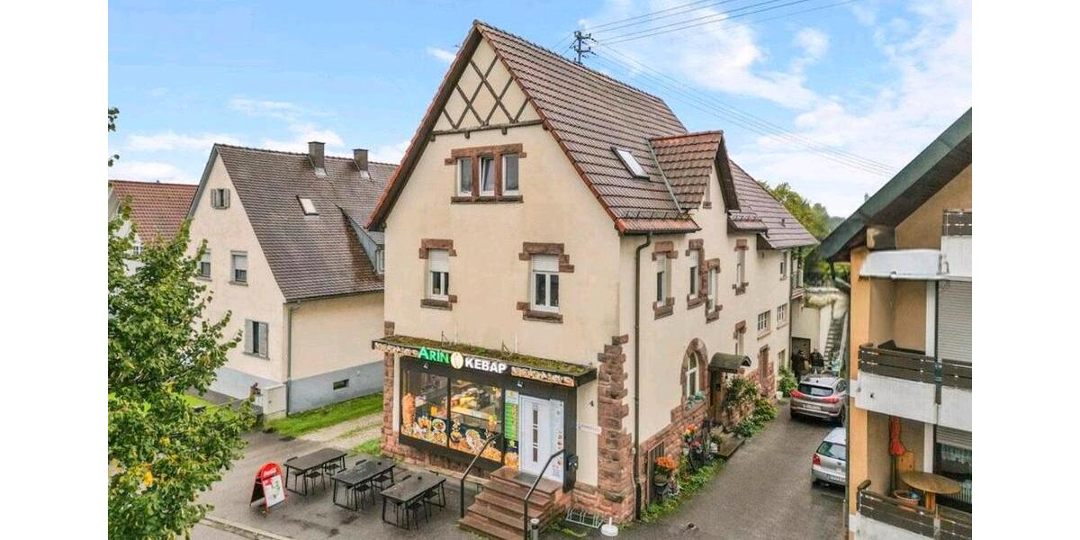 Etagenwohnung Friesenheim - 7 Zimmer, 210 m&sup2;, 1.550&euro; | Angebot:26481449