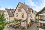 Etagenwohnung Friesenheim - 7 Zimmer, 210 m&sup2;, 1.550&euro; | Angebot:26481449