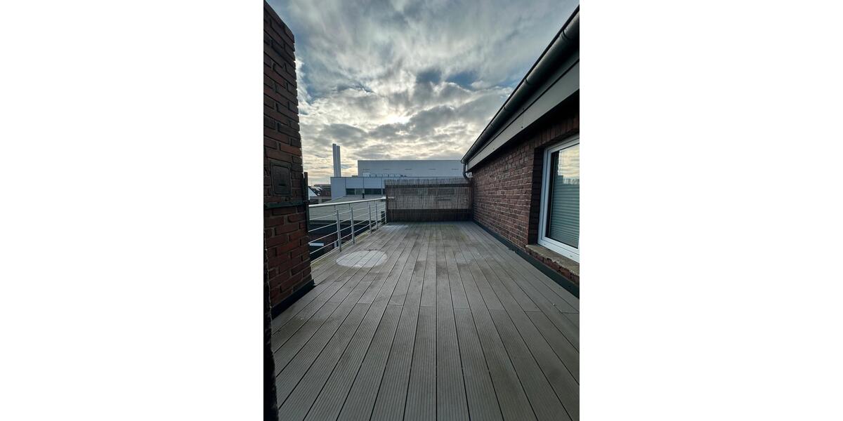 Dachgeschoßwohnung Krefeld - 3 Zimmer, 105 m&sup2;, 1.149&euro; | Angebot:24801525