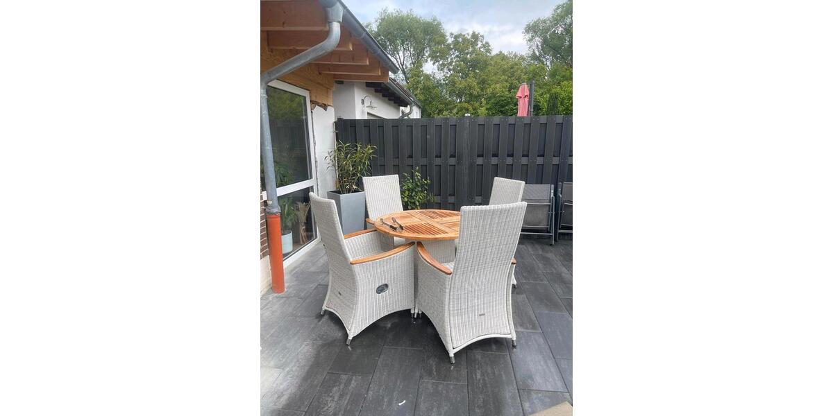 Etagenwohnung Wetzlar - 4 Zimmer, 100 m&sup2;, 1.200&euro; | Angebot:26073195