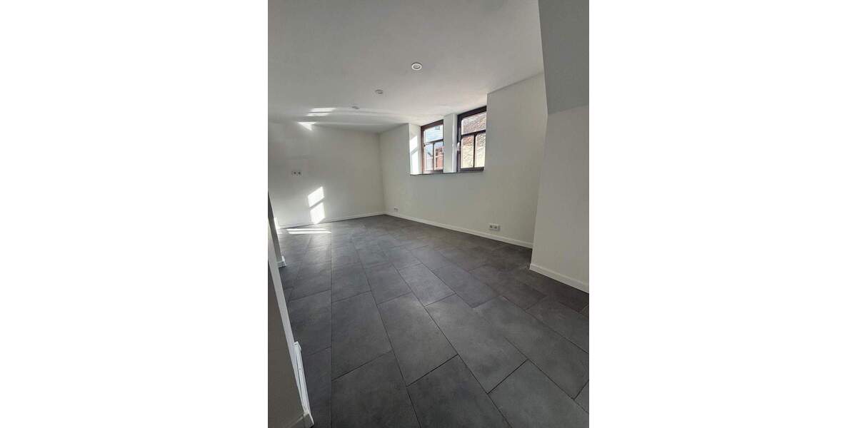 Mehrfamilienhaus, Wohnhaus Waltershausen - 4 Zimmer, 100 m&sup2;, 790&euro; | Angebot:25732008