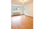**MODERNISIERTE 2,5 Zimmer Erdgeschoßwohnung MIT BALKON UND NEUEM DUSCHBAD**