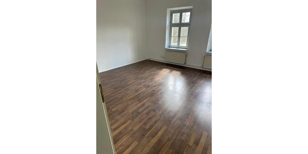 Etagenwohnung Pinnow - 2 Zimmer, 53 m&sup2;, 390&euro; | Angebot:20216135