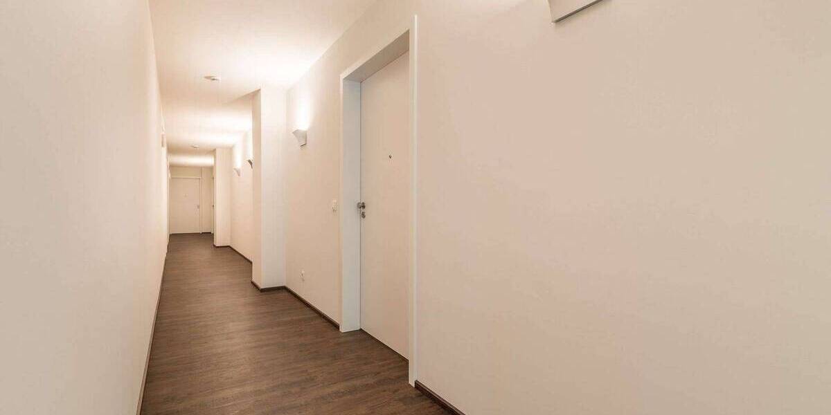Etagenwohnung Frankfurt am Main Westend-Süd - 2 Zimmer, 42 m&sup2;, 1.750&euro; | Angebot:26410253