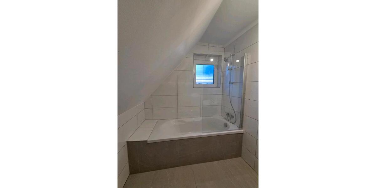 Dachgeschoßwohnung Aerzen - 3 Zimmer, 88 m&sup2;, 650&euro; | Angebot:25588586