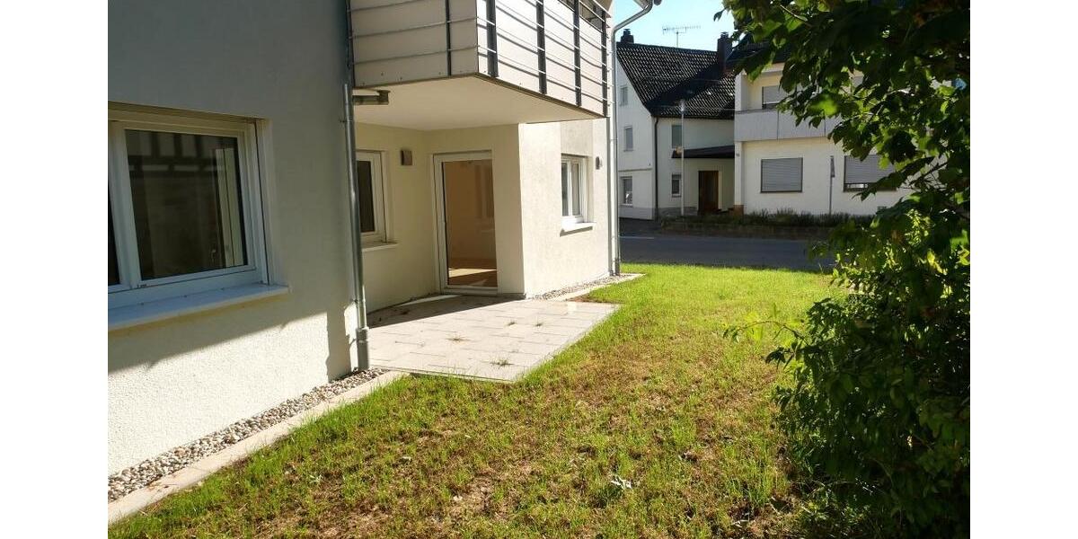 Wunderschöne Neubauwohnung mit Garten in ruhiger Lage! 4,5-Zimmer - Garage und Stellplatz! 4.5 zimmer