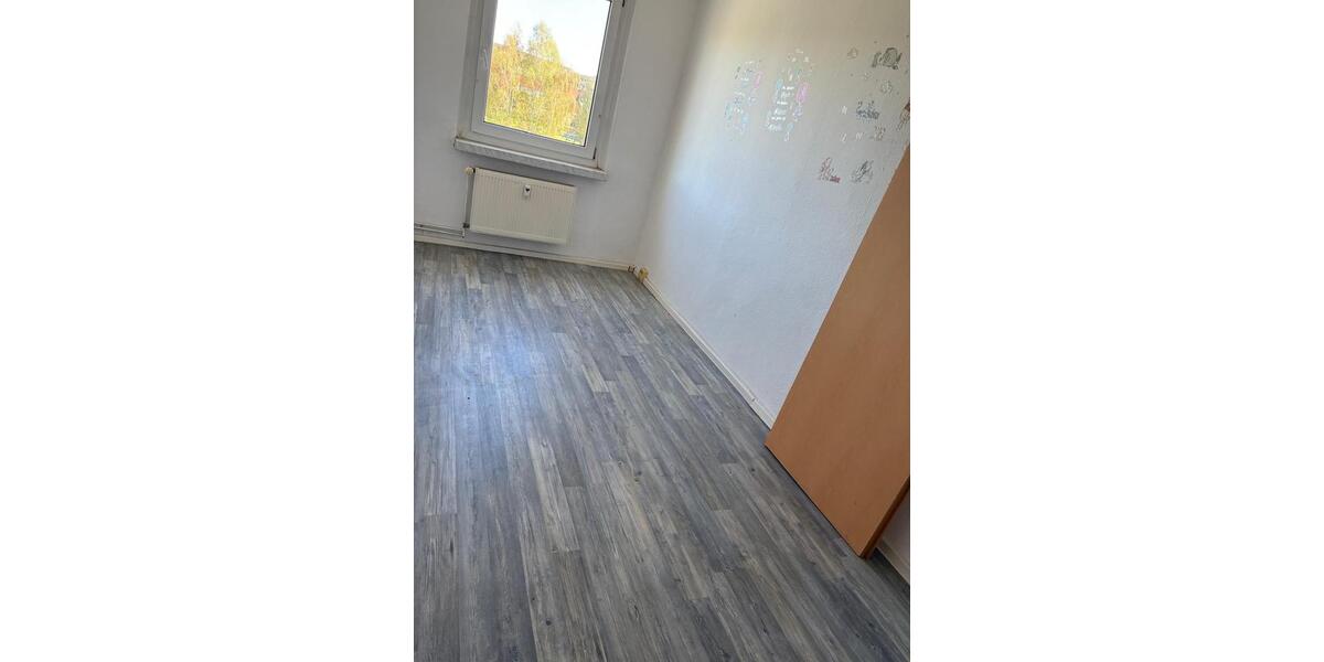 Etagenwohnung Eisleben (Lutherstadt) - 3 Zimmer, 70 m&sup2;, 755&euro; | Angebot:26444516