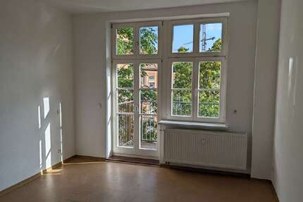 Wohnung zum Mieten in Dresden 1.205,86 € 99.64 m²