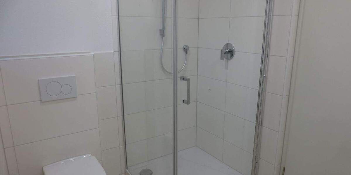 Neu renoviert und sofort bezugsbereit: Helle 3 Zimmer-Wohnung mit Balkon 3 zimmer