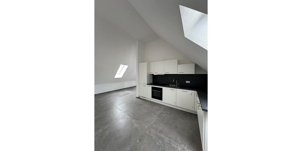 Dachgeschoßwohnung Elsenfeld - 3 Zimmer, 82 m&sup2;, 1.200&euro; | Angebot:24440440