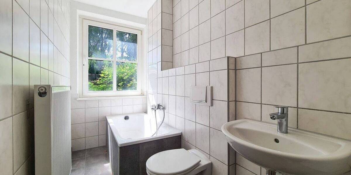 Etagenwohnung Freiberg Freiberg Ost - 2 Zimmer, 36 m&sup2;, 244&euro; | Angebot:26841870
