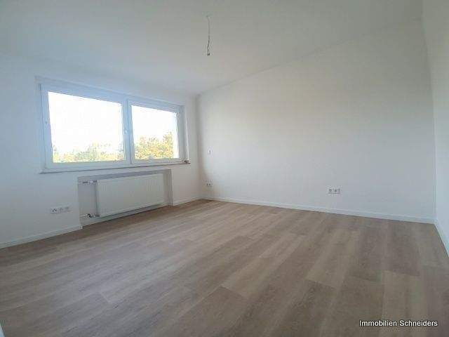 Etagenwohnung Krefeld Cracau - 3 Zimmer, 67 m&sup2;, 740&euro; | Angebot:25153628