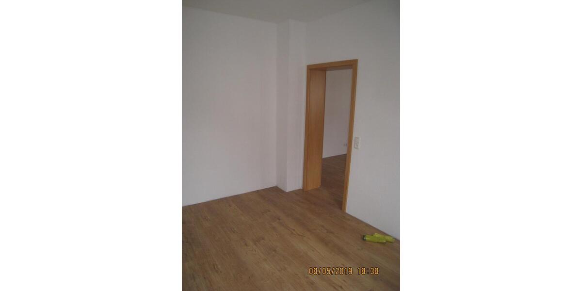 Etagenwohnung Ohrdruf - 2 Zimmer, 55 m&sup2;, 450&euro; | Angebot:25972176