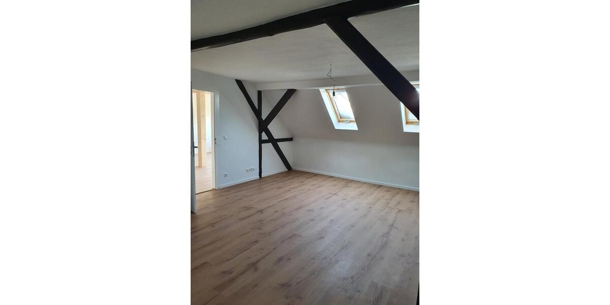 Dachgeschoßwohnung Bautzen - 3 Zimmer, 135 m&sup2;, 800&euro; | Angebot:24537557