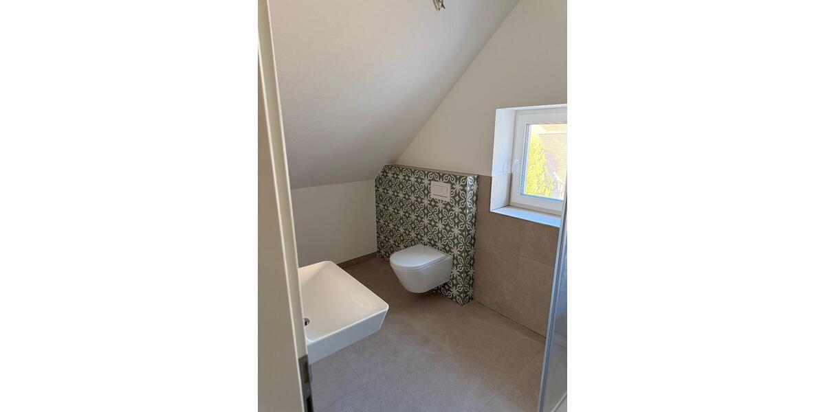 Dachgeschoßwohnung Spangenberg - 3 Zimmer, 79 m&sup2;, 890&euro; | Angebot:25811210