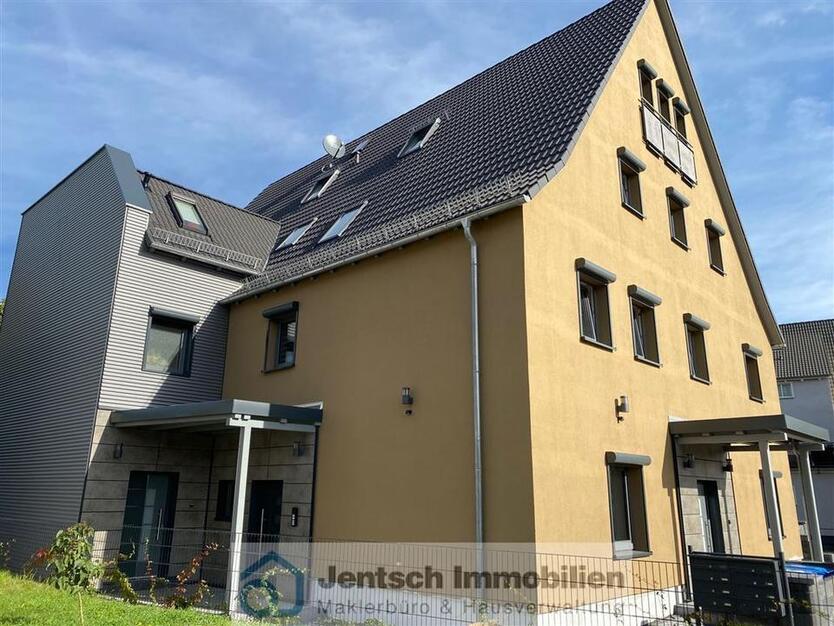 sehr moderne 3,5-Zi-Wohnung mit Balkon inkl. EBK in Schkopau zu vermieten