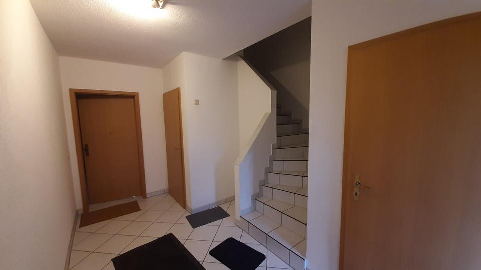 in Sanierung, wenig Energie, kinderfreundlich, Wohngemeinschaft 5 zimmer