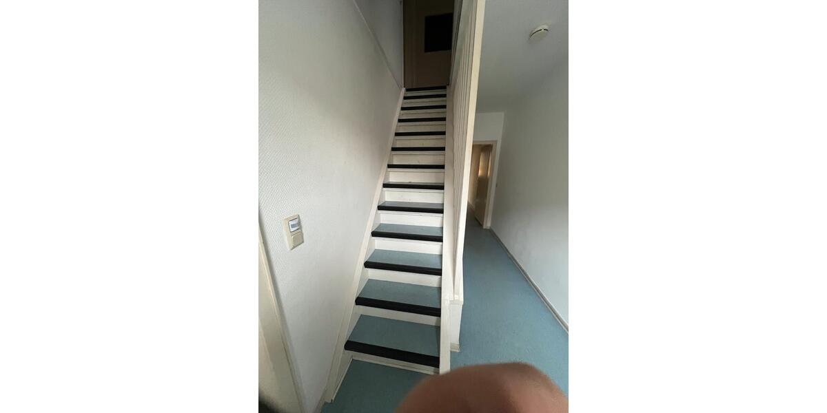 Wohnen auf Zeit Siegen - 5 Zimmer, 90 m&sup2;, 50&euro; | Angebot:25937103