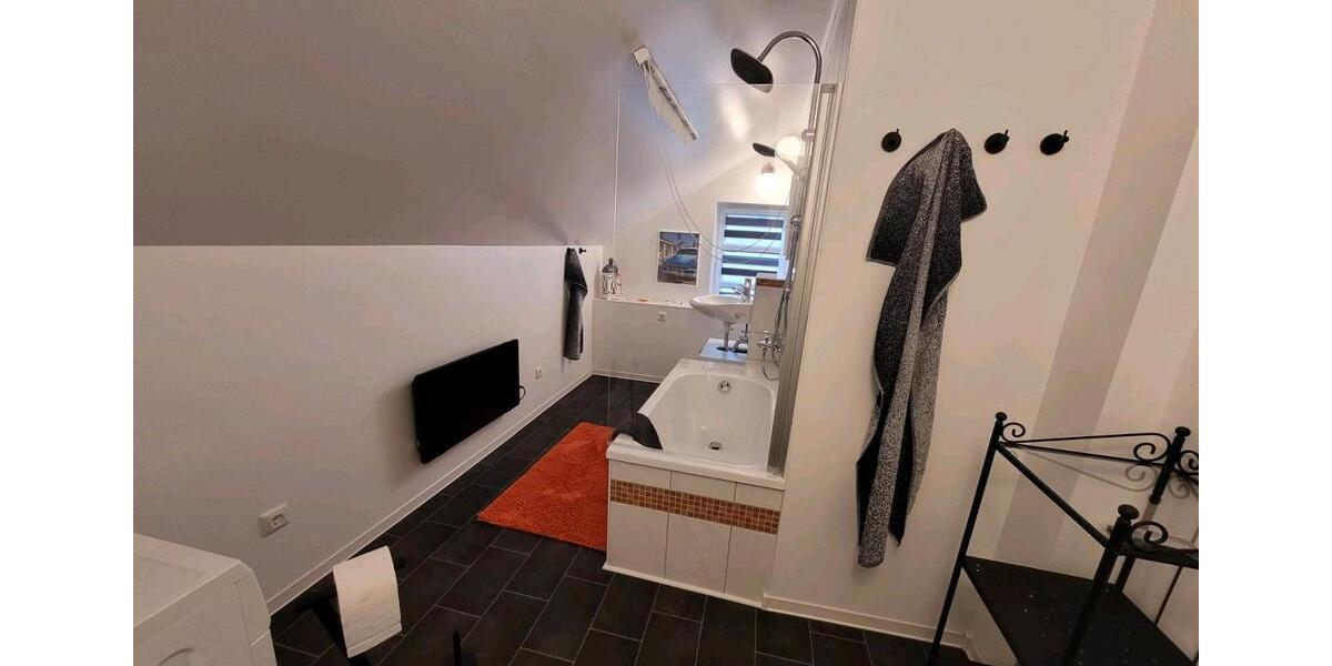 Wohnen auf Zeit Burg Stargard - 2 Zimmer, 44 m&sup2;, 79&euro; | Angebot:24234342