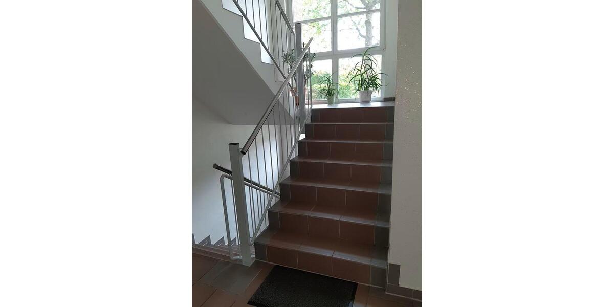 Etagenwohnung Schwerin Friedrichsthal - 2 Zimmer, 64 m&sup2;, 700&euro; | Angebot:26023793