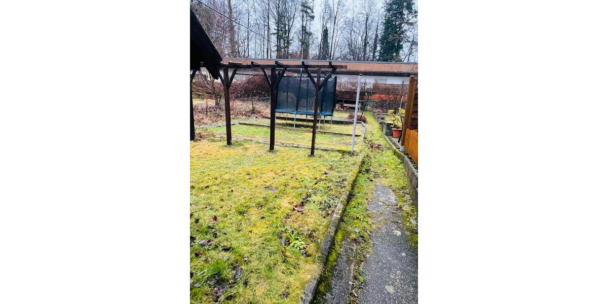 Wohnung Haus zur Miete inklusive Doppelgarage sowie Garten 9 zimmer