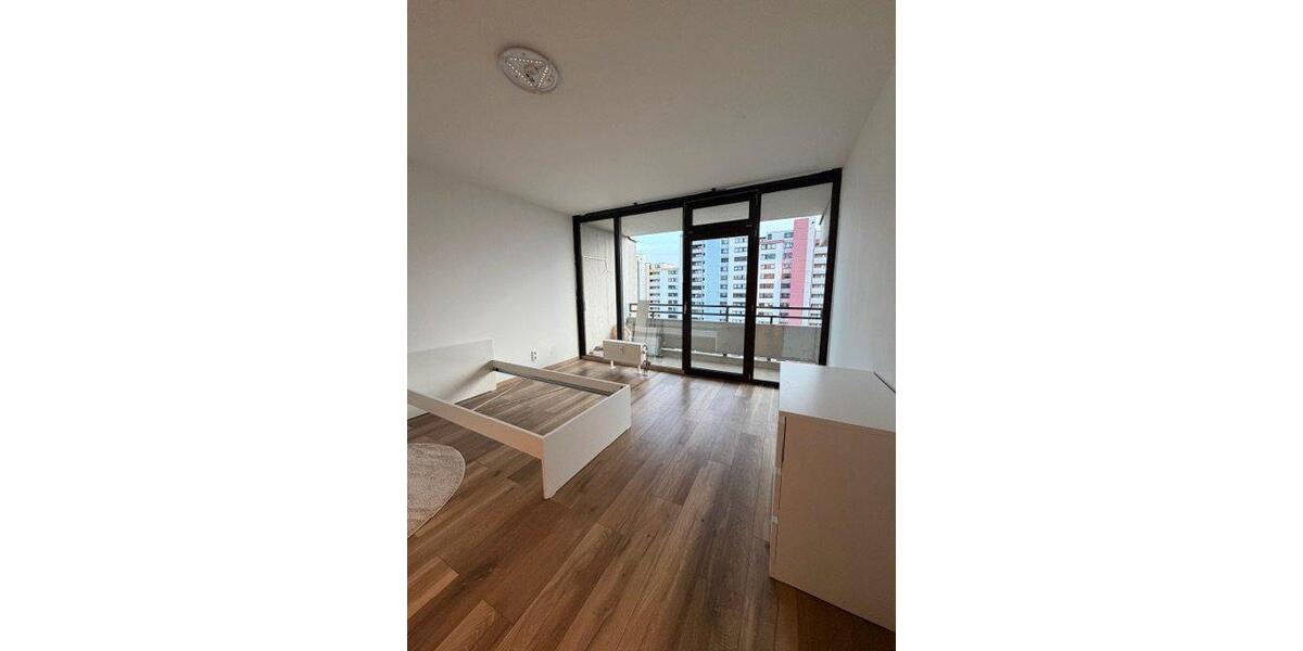 Etagenwohnung Wiesbaden Biebrich - 2 Zimmer, 65 m&sup2;, 1.300&euro; | Angebot:26547117