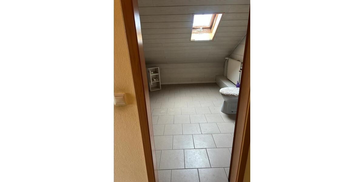 Dachgeschoßwohnung Rodgau - 2.5 Zimmer, 68 m&sup2;, 900&euro; | Angebot:25239301