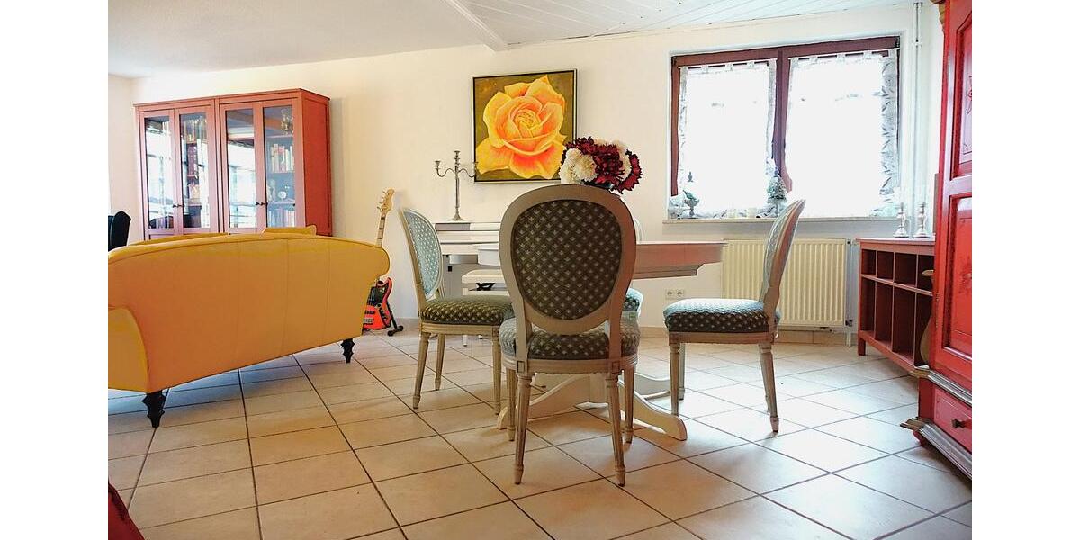 Doppelhaushälfte Wilhelmshaven - 2 Zimmer, 87 m&sup2;, 700&euro; | Angebot:25965607