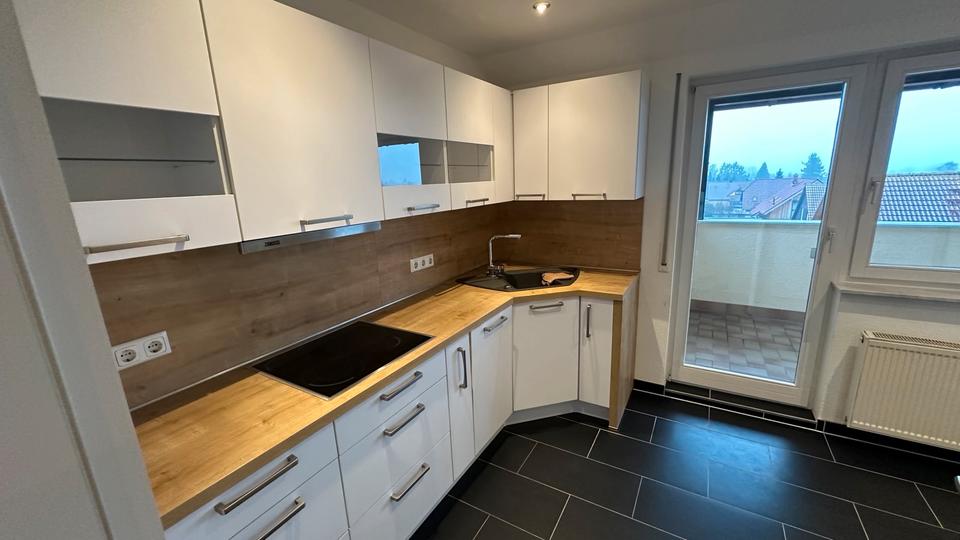 Etagenwohnung Blankenhain - 4 Zimmer, 125 m&sup2;, 900&euro; | Angebot:26604354