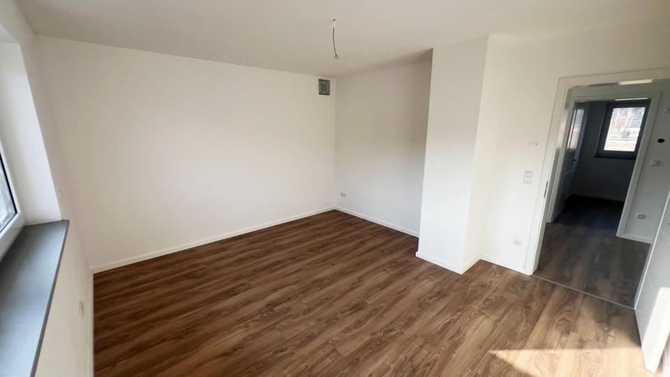 Einfamilienhaus Bodenwöhr - 5 Zimmer, 161 m&sup2;, 1.300&euro; | Angebot:25989342