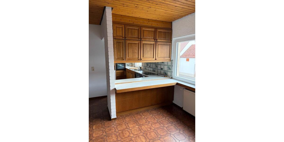 Einfamilienhaus Poppenhausen - 7 Zimmer, 215 m&sup2;, 1.890&euro; | Angebot:26052533