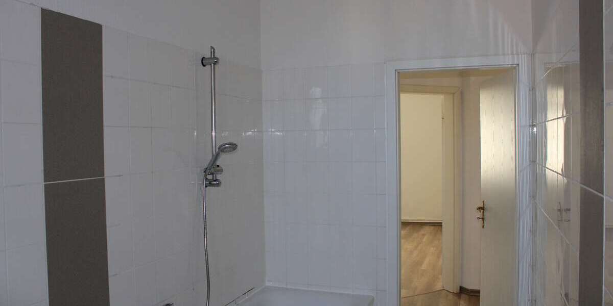 geräumige 3-Raum Wohnung mit Balkon & Badewanne * Einbauküche möglich - Appartement Magdeburg Stadtfeld Ost | Angebot:10094192