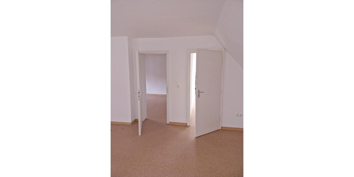 Dachgeschoßwohnung Mühlhausen (Thüringen) - 2 Zimmer, 68 m&sup2;, 385&euro; | Angebot:26443127