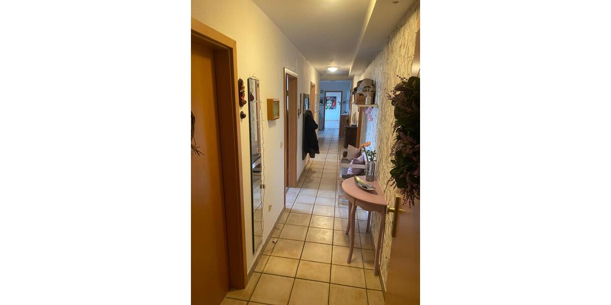Dachgeschoßwohnung Göttingen Elliehausen / Esebeck - 5 Zimmer, 150 m&sup2;, 1.200&euro; | Angebot:26230545