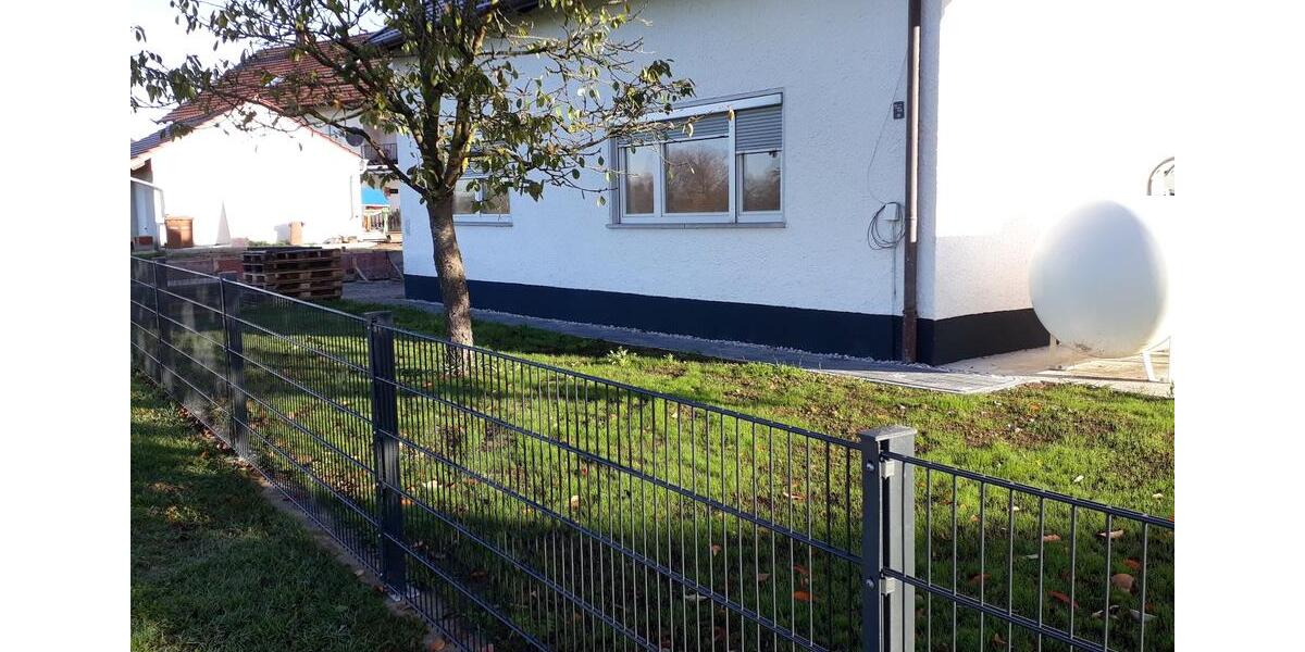 Einfamilienhaus Winzer - 6 Zimmer, 140 m&sup2;, 1.100&euro; | Angebot:24890663