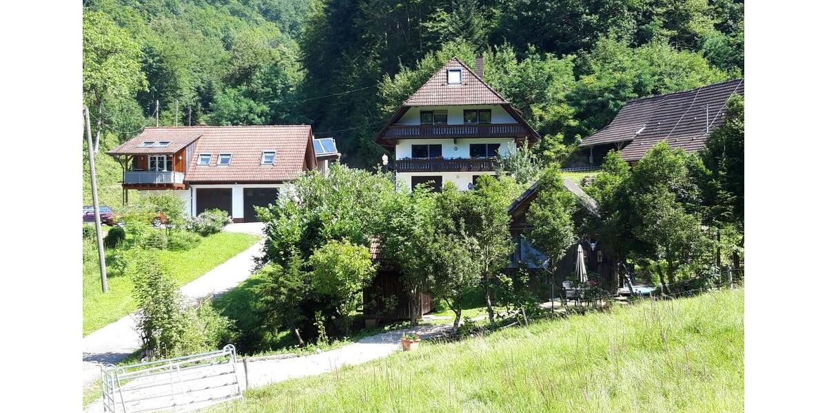 Etagenwohnung Gengenbach - 3 Zimmer, 93 m&sup2;, 630&euro; | Angebot:25045546