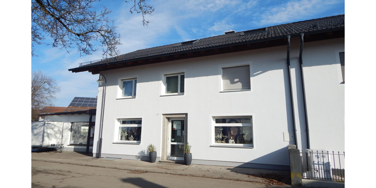Voll ausgestatteter Friseursalon in 83416 Saaldorf - Parkplätze vor dem Haus! Frei ab 01.04.2026 - Gewerbeobjekt Saaldorf-Surheim Surheim | Angebot:23165437