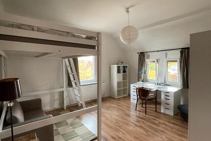 Wohnen auf Zeit Göttingen - 5 Zimmer, 120 m&sup2;, 410&euro; | Angebot:26703497