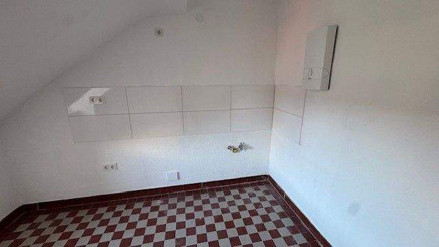 Etagenwohnung Saarbrücken St Johann - 3 Zimmer, 44 m&sup2;, 430&euro; | Angebot:24781439