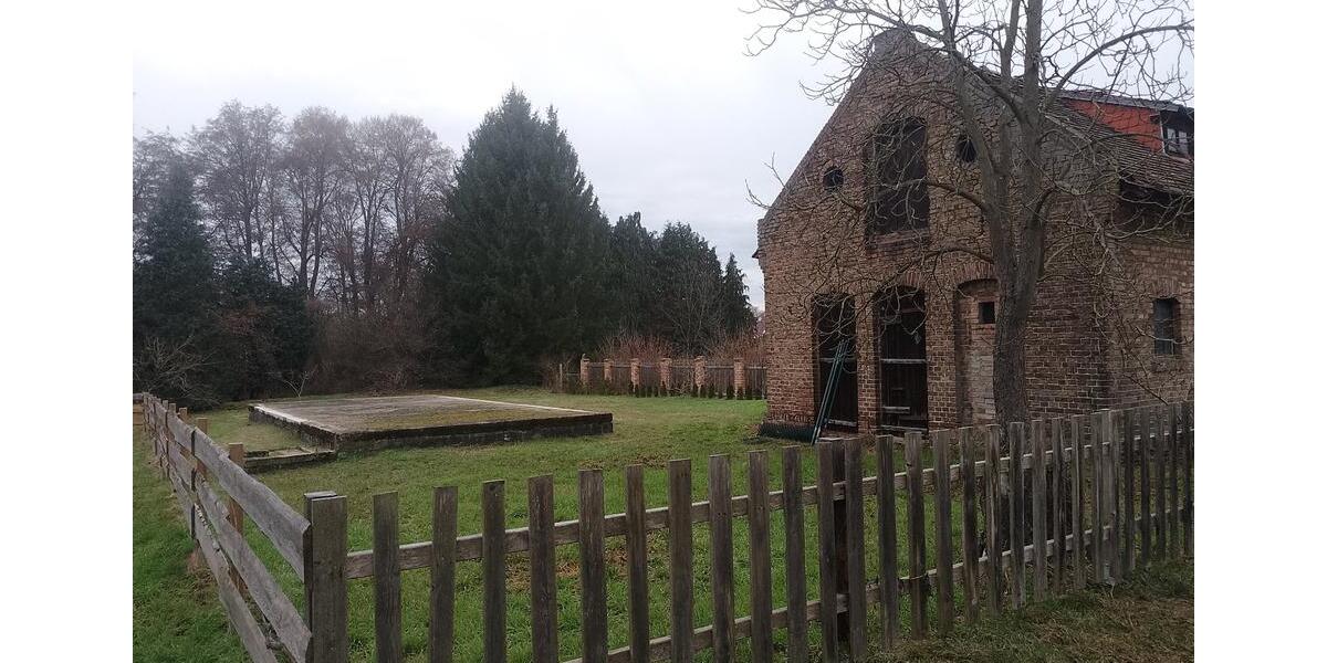 Hochparterre Luckenwalde - 5 Zimmer, 150 m&sup2;, 1.200&euro; | Angebot:26035070