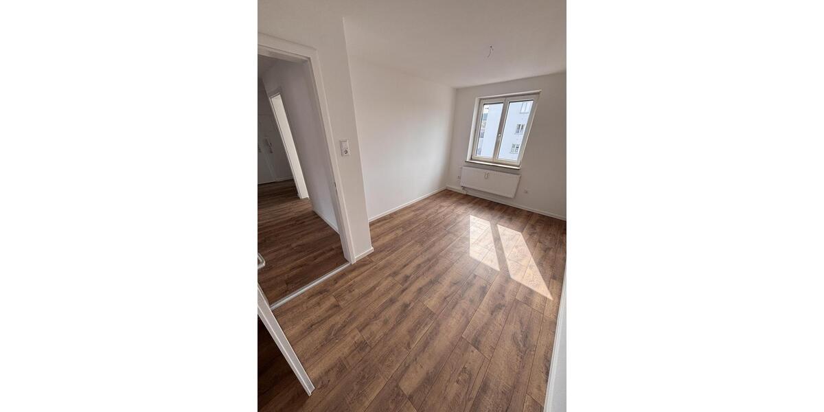 Dachgeschoßwohnung Stadtbergen - 3 Zimmer, 61 m&sup2;, 1.290&euro; | Angebot:25309256