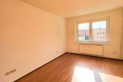 Wohnung zum Mieten in Ascherlsleben 380 € 65 m² 3 zimmer