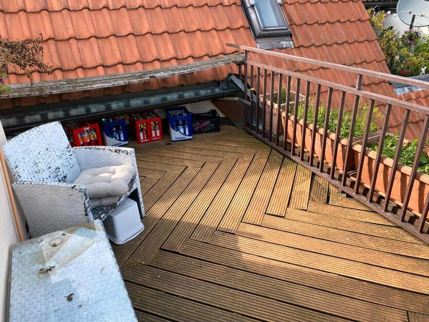 Helle 4-Zimmer-Wohnung mit großem Balkon & Aufzug - 01.11.2025