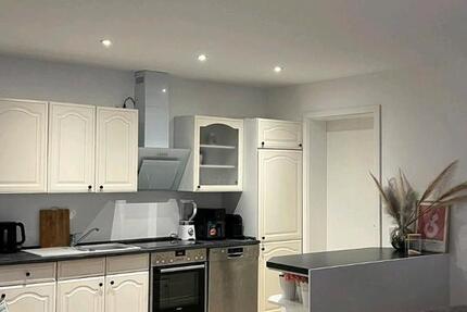 Wohnung Hohenroth - 2 Zimmer, 80 m&sup2;, 850&euro; | Angebot:25636547