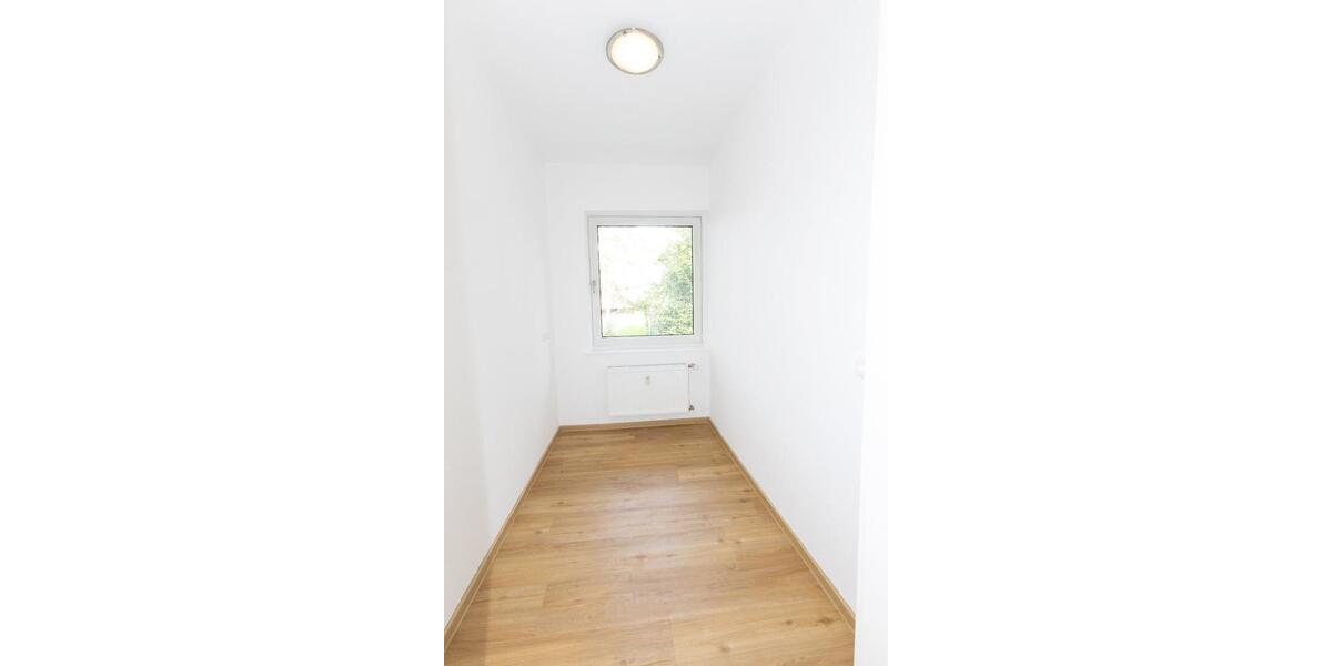Erdgeschoßwohnung Oldendorf - 6.5 Zimmer, 122 m&sup2;, 1.000&euro; | Angebot:26566030