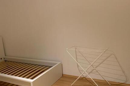 4-er WG Frauen Zimmer in der Nähe von Uniklinikum, voll möbliert zimmer